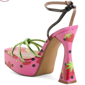 Betsey Johnson Pink Strawberry Platform Sandals NWOT